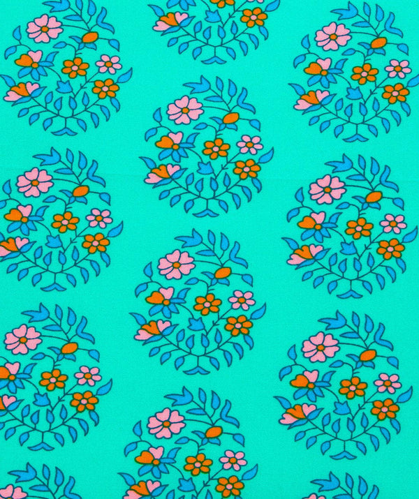 Set of 5 cotton poplin fabric pieces, Calendula green