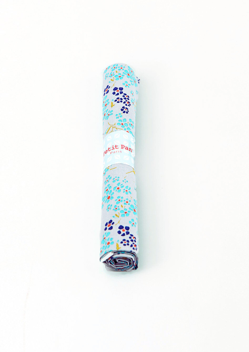 Hanako Gray Cotton Coupon 377 | Petite Pan | Precut Fabric 50 x 70 cm