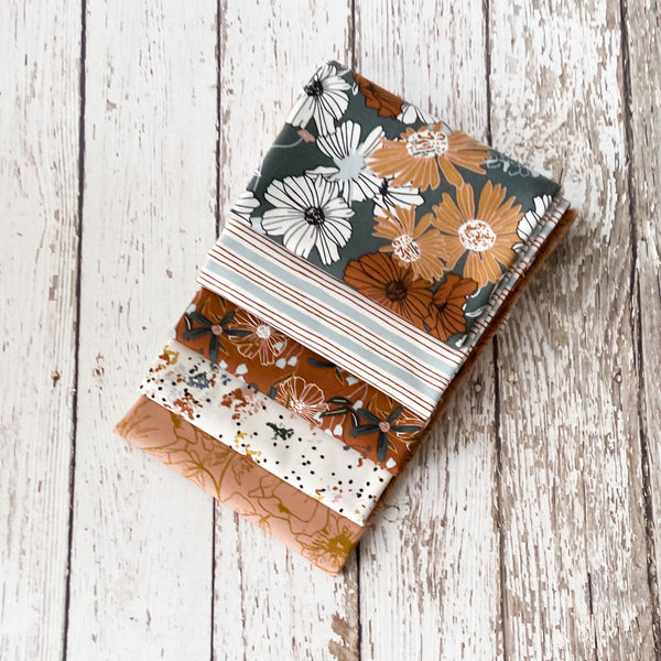 Wallflower Fat Quarter Bundle | 5 Print Fat Quarters | Wallflower by Hope Johnson | Cotton + Steel