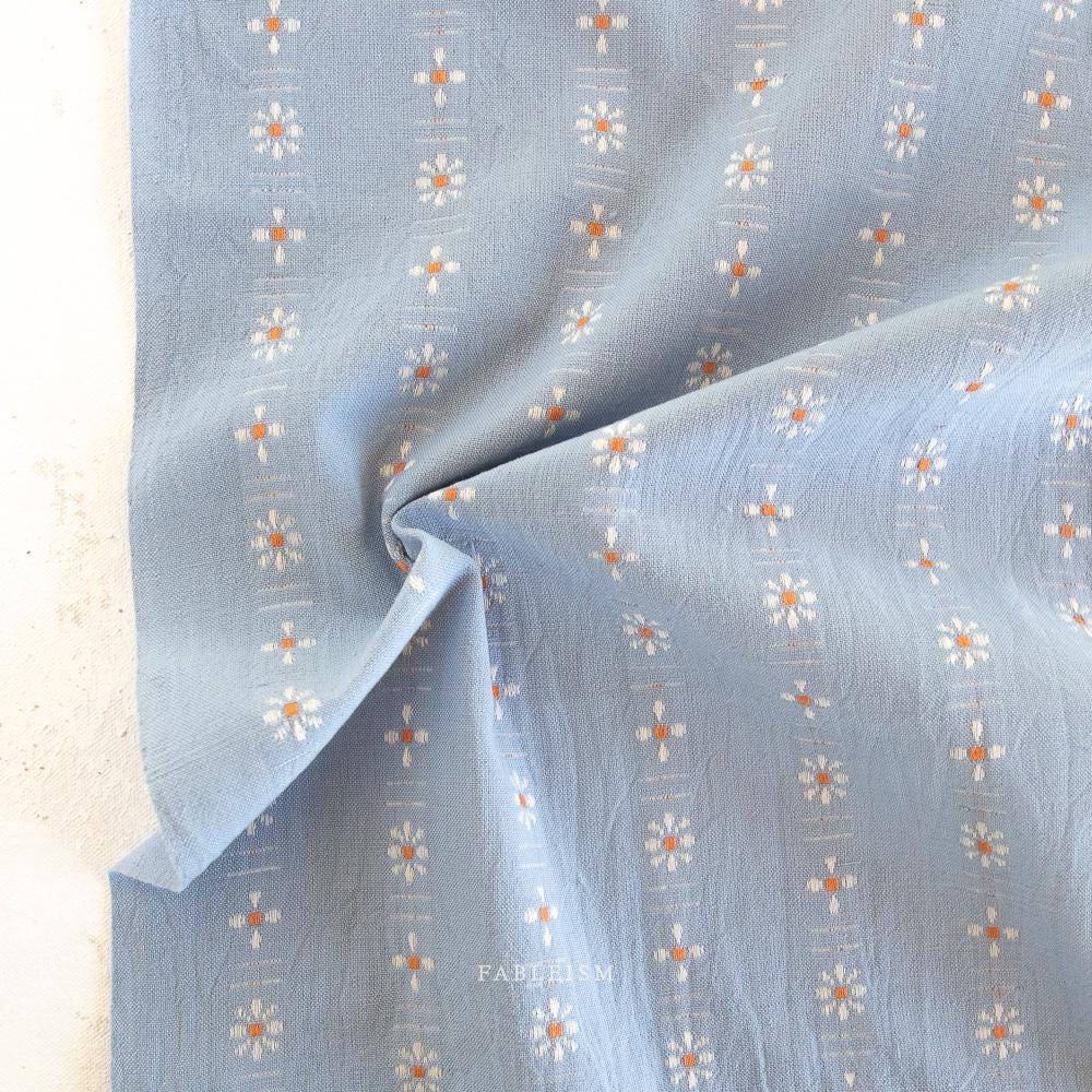 Daisies in Soft Periwinkle FOR-DAI-21-SOFTPERIWINKLE | Forest Forage by Fableism Supply Co. | Yardage | Fat Quarter | Yarn Dyed Wovens