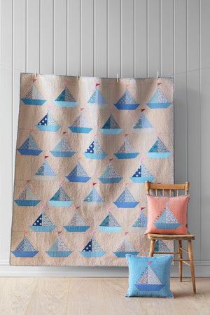 Avery Blue 130126 | Creating Memories Summer by Tone Finnanger | Tilda Fabrics | Continuous Yardage | Fat Quarter