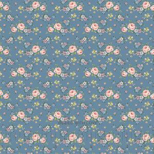Gracie Blue 130129 | Creating Memories Summer by Tone Finnanger | Tilda Fabrics | Continuous Yardage | Fat Quarter