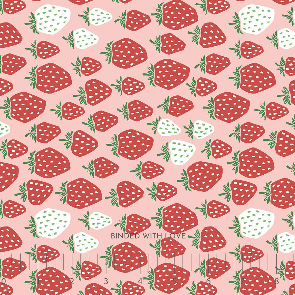 Queen of Berries Summer Red LV500-SR1 | Under the Apple Tree by Loes van Oosten