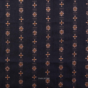 Daisies in Black FOR-DAI-25-BLACK | Fableism Supply Co.