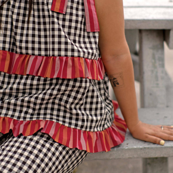 Gingham in Licorice | Picnic Wovens by Suzy Quilts for Art Gallery Fabrics